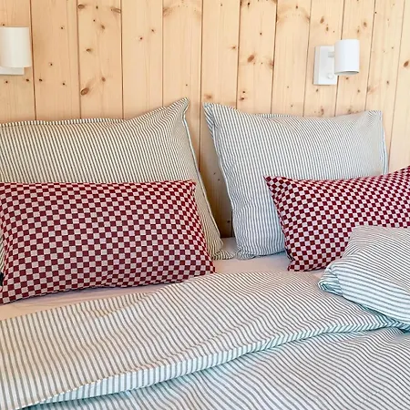 Slowcabin بيت للعطل *